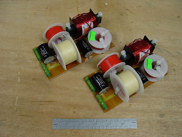 DSC02353.jpg - Populated with a metric ton of parts.  There's only three ways to orient inductors, with four of them one has to overlap.